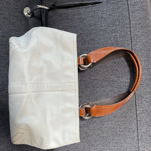 Coach purse - Picture 2 of 15